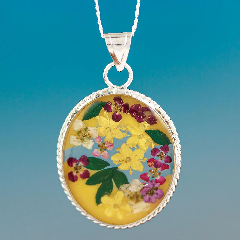 - ​​Christmas pet Christmas clothingYellow Forever Sterling Silver Necklace with Yellow Dried Flower Pendant