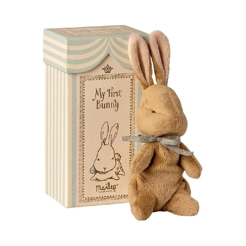 - Pet tear stain cleaning wipesMaileg my first bunny in box - light blue