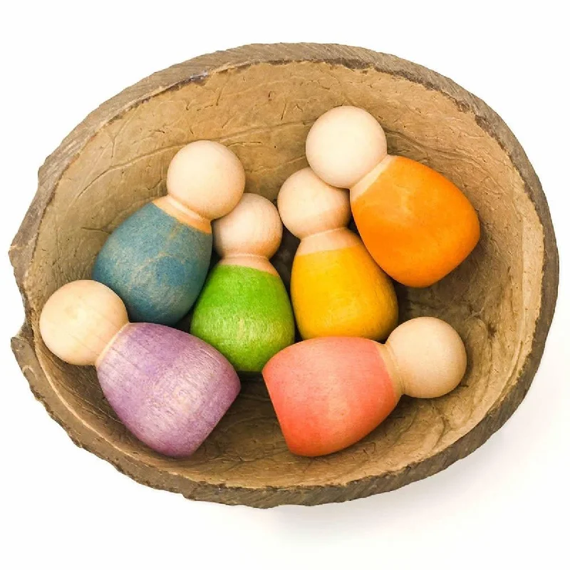 - ​​Pet toys under 10 yuanGrapat coloured baby nins with coconut shell 6 pcs